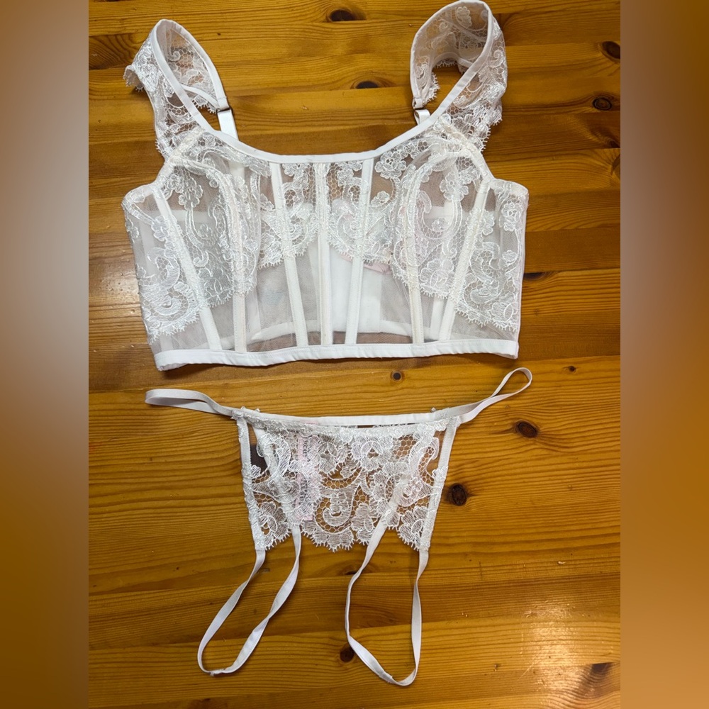 Victorias Secret DREAM ANGELS Unlined Bustier Corset Bra Thong Set White Med